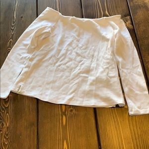 Off the shoulder long-sleeved white Gap shirt